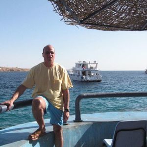 Meet your Posher, Emad